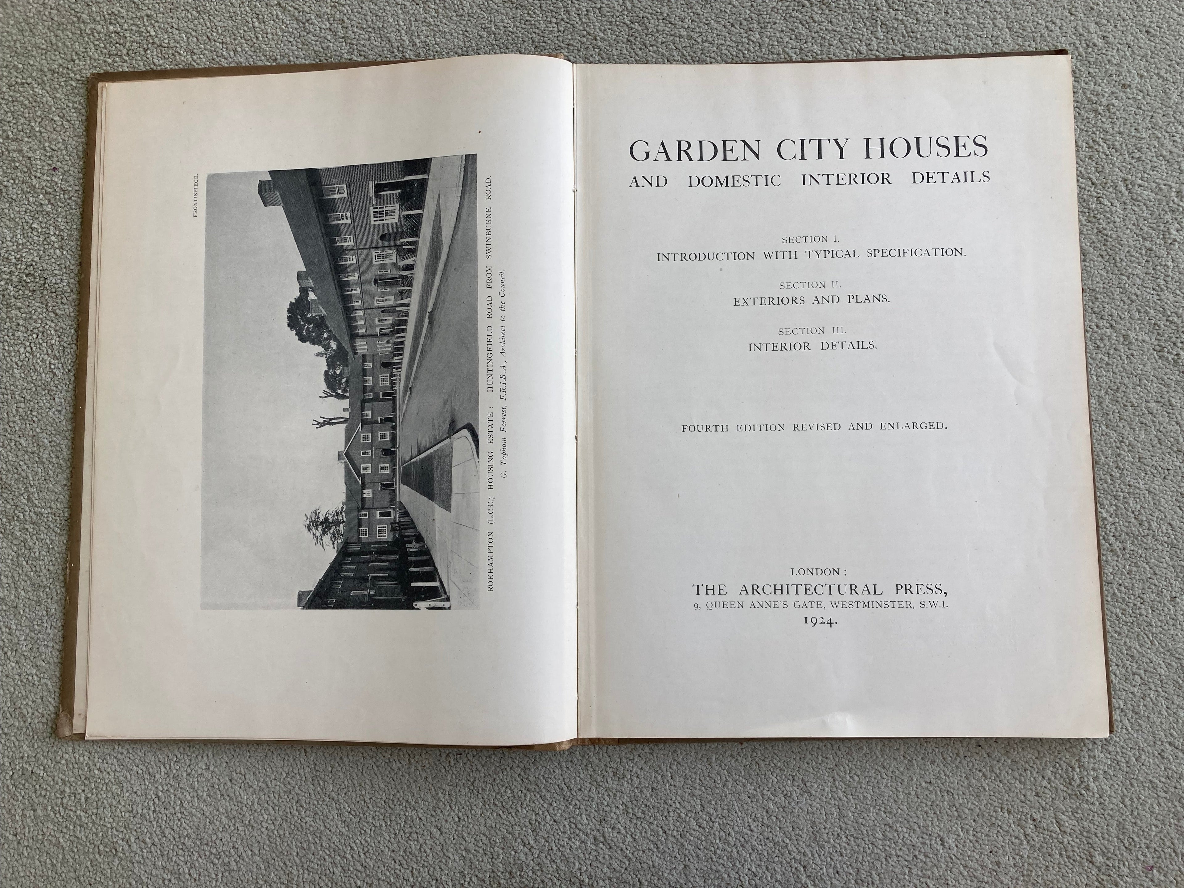 Garden City Houses and Domestic Interior Details Published by The Architectural Press