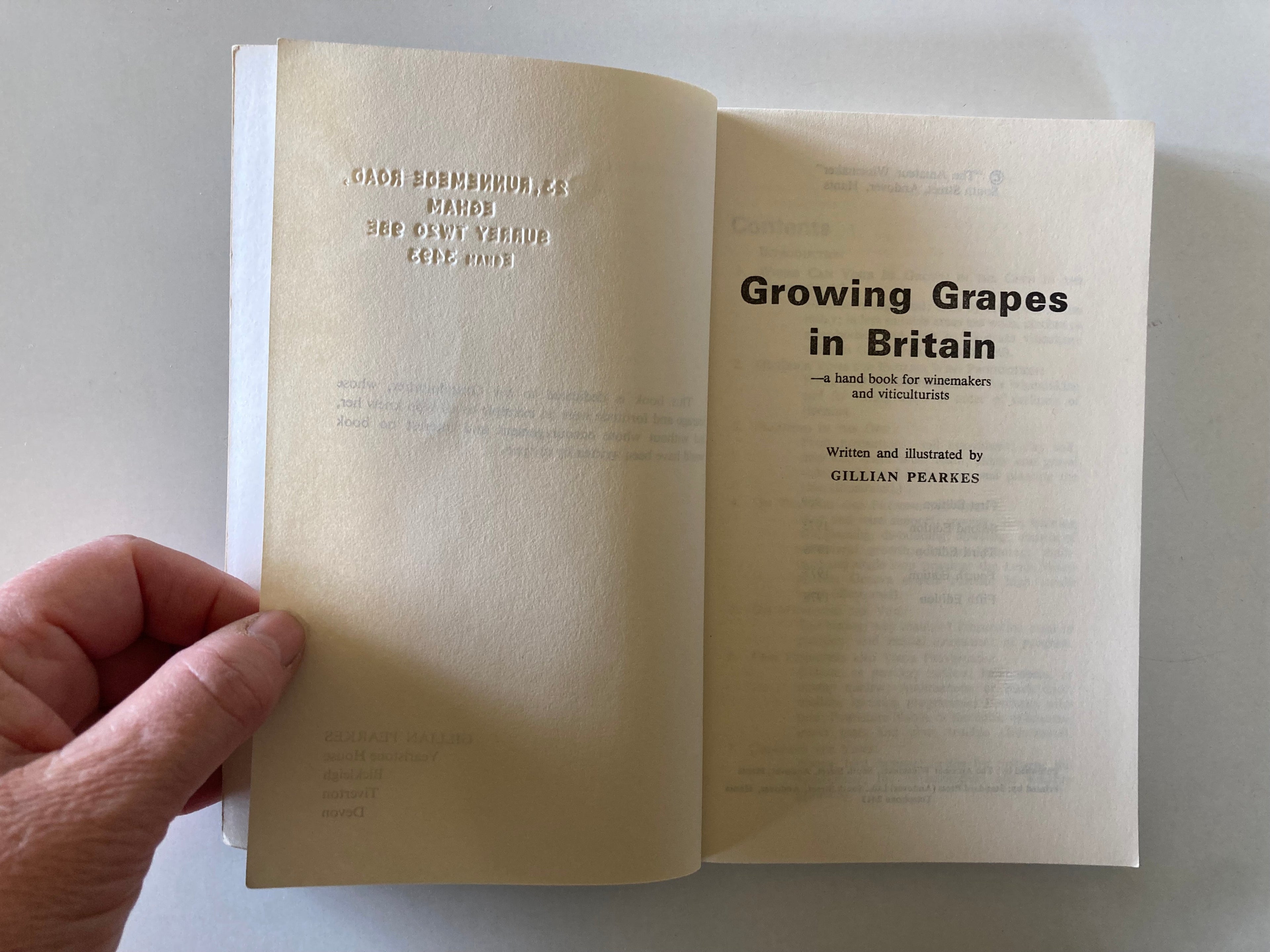 Growing Grapes in Britain a handbook for winemakers by Gillian Pearkes 1978 Paperback Book