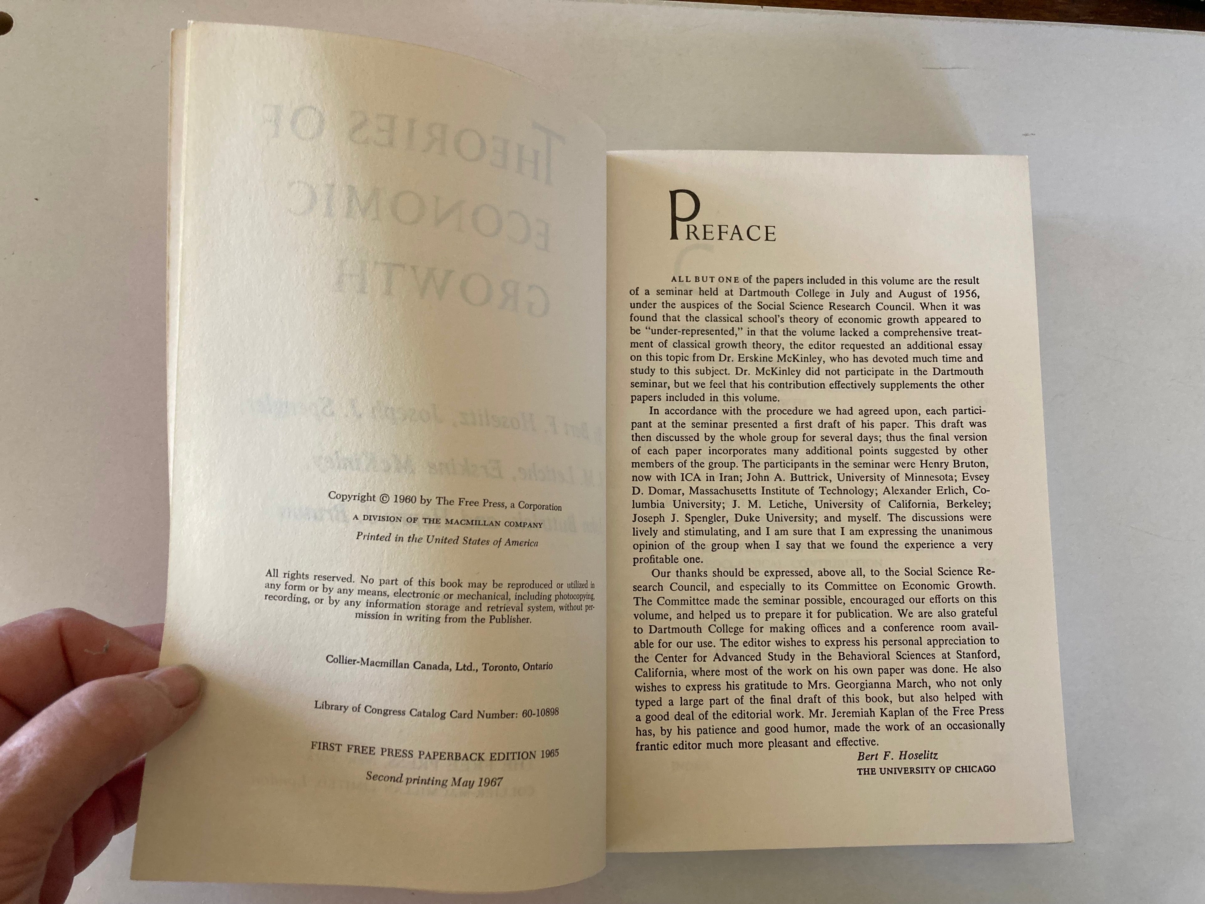 Theories of Economic Growth Bert F Hoselitz Paperback Book 1960