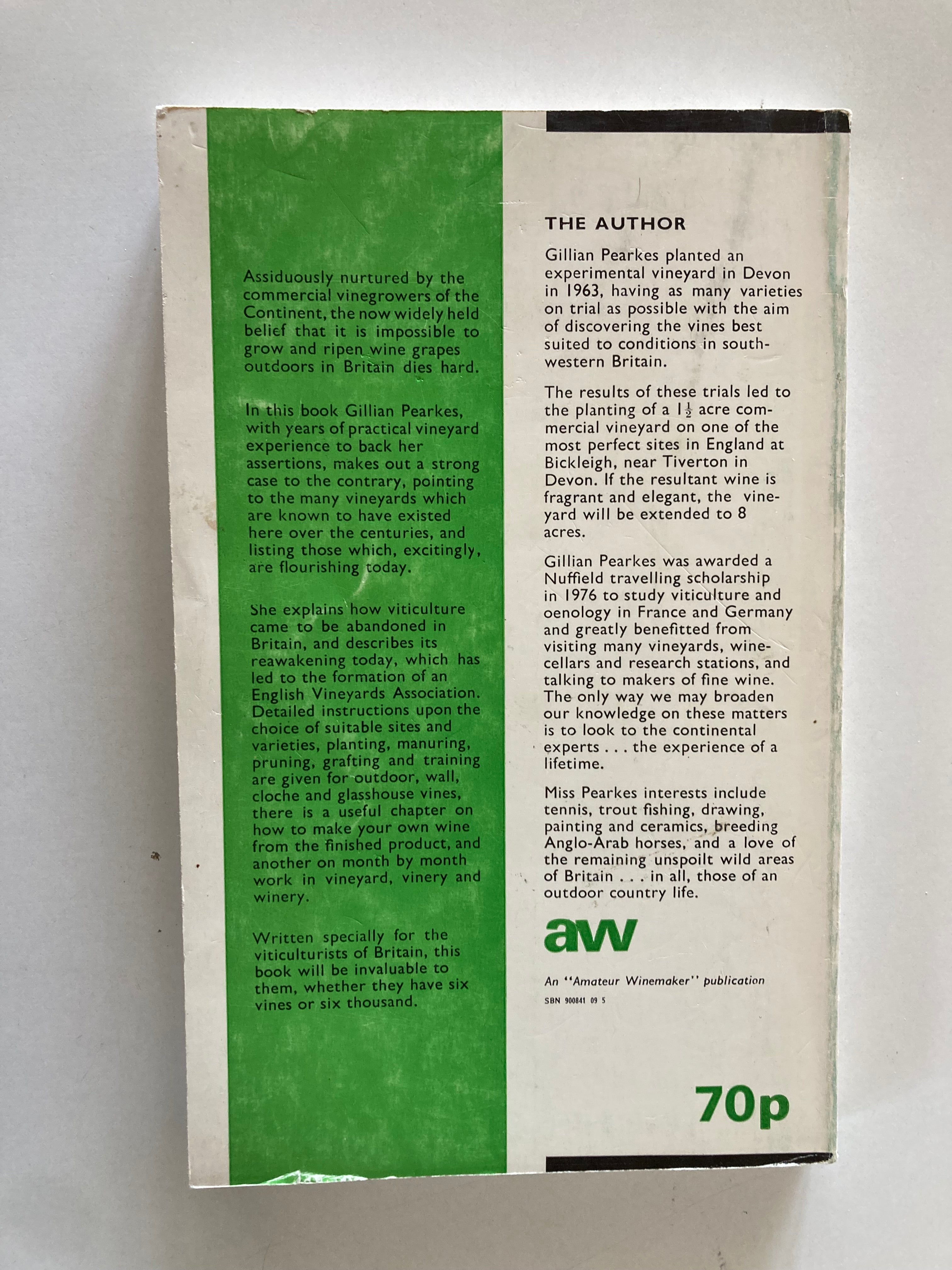 Growing Grapes in Britain a handbook for winemakers by Gillian Pearkes 1978 Paperback Book