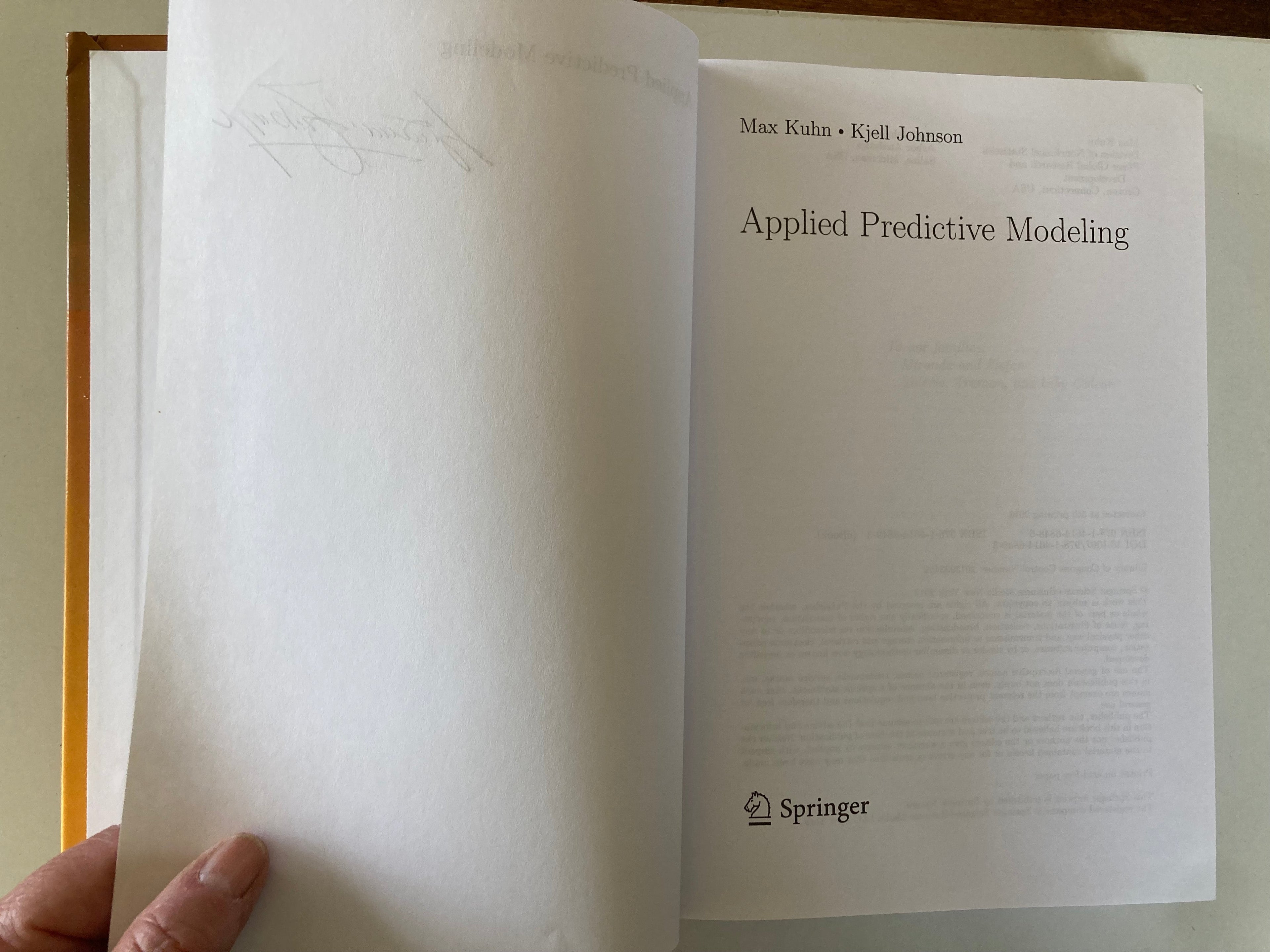 Applied Predictive Modeling by Max Kuhn and Kjell Johnson Springer Hardback Book 2016 5th Printing