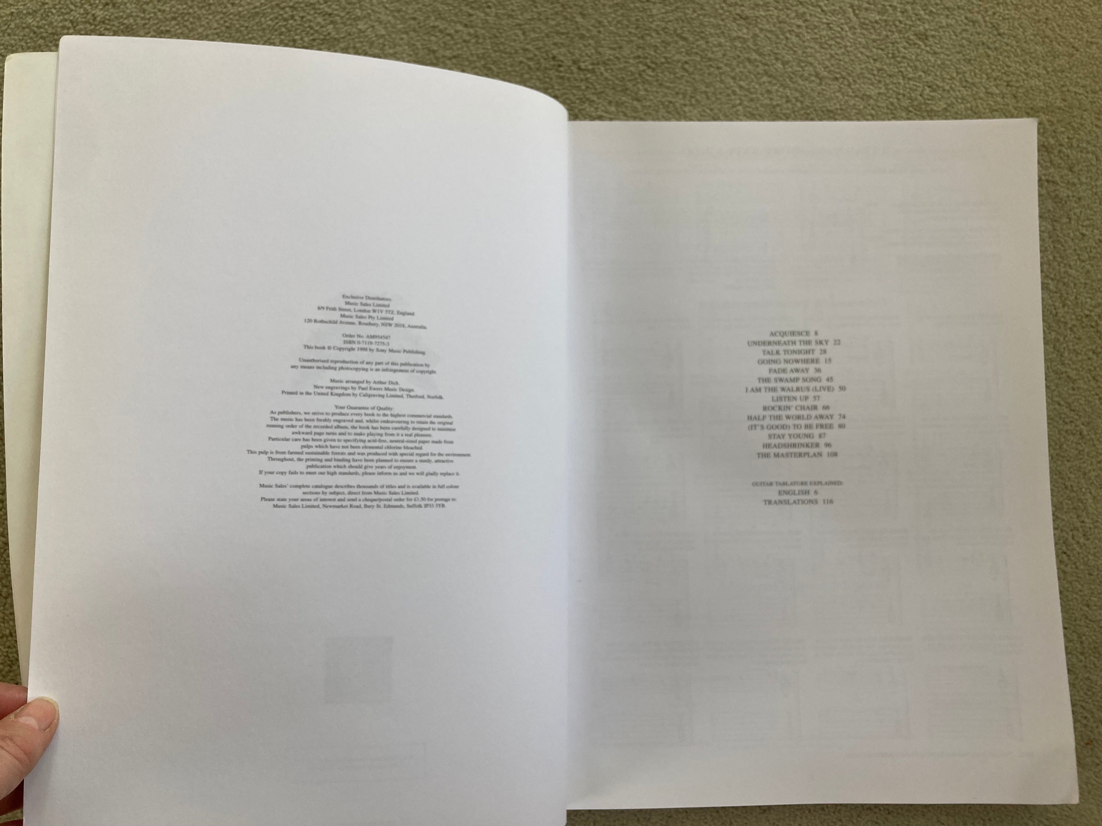 Oasis The Masterplan Guitar Tab Edition Musical Score Sony Music Publishing 1998