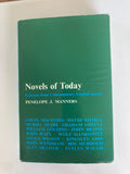 Novels of Today Penelope J Manners Extracts from Contemporary English Novels 1967 Hardback Book