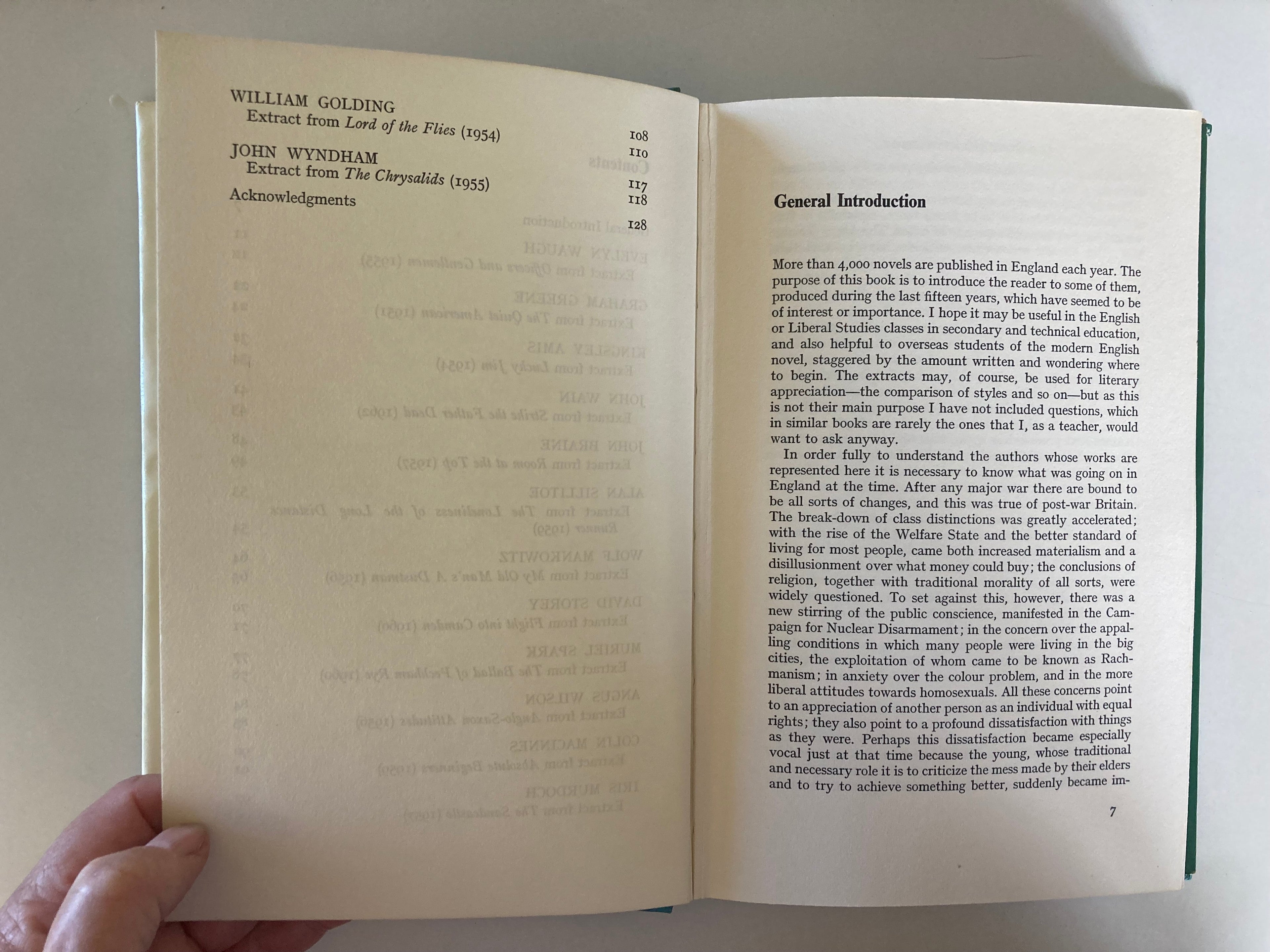 Novels of Today Penelope J Manners Extracts from Contemporary English Novels 1967 Hardback Book
