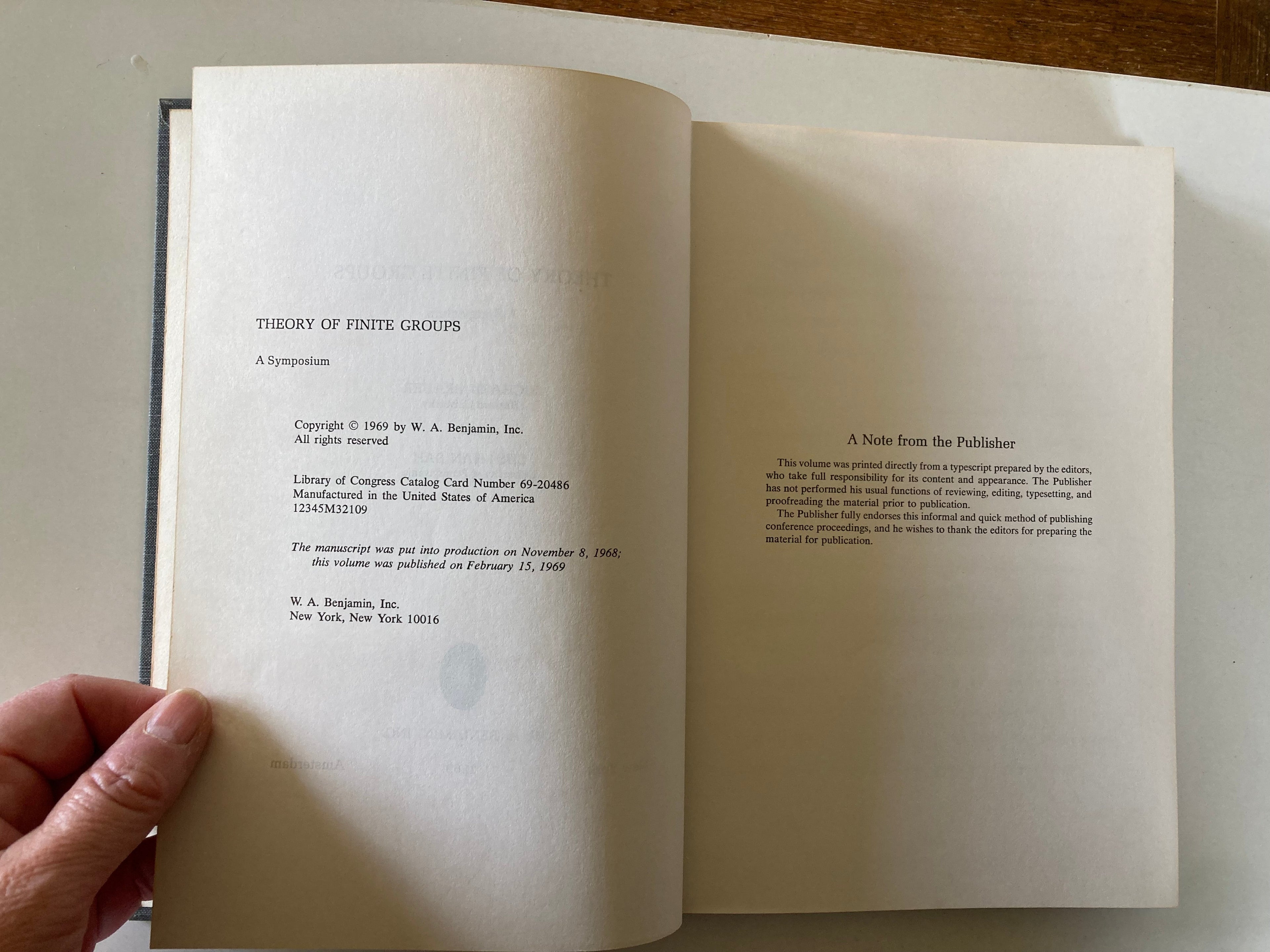 Theory of Finite Groups A Symposium by Richard Brauer and Chih-Han Sah First Edition Hardback Book 1969