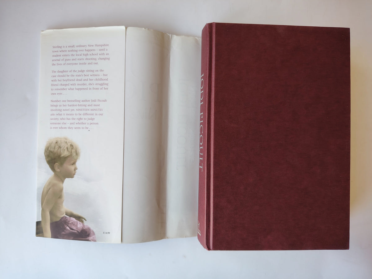 Nineteen Minutes by Jodi Picoult SIGNED First Edition First Impression Hardback Book 2007