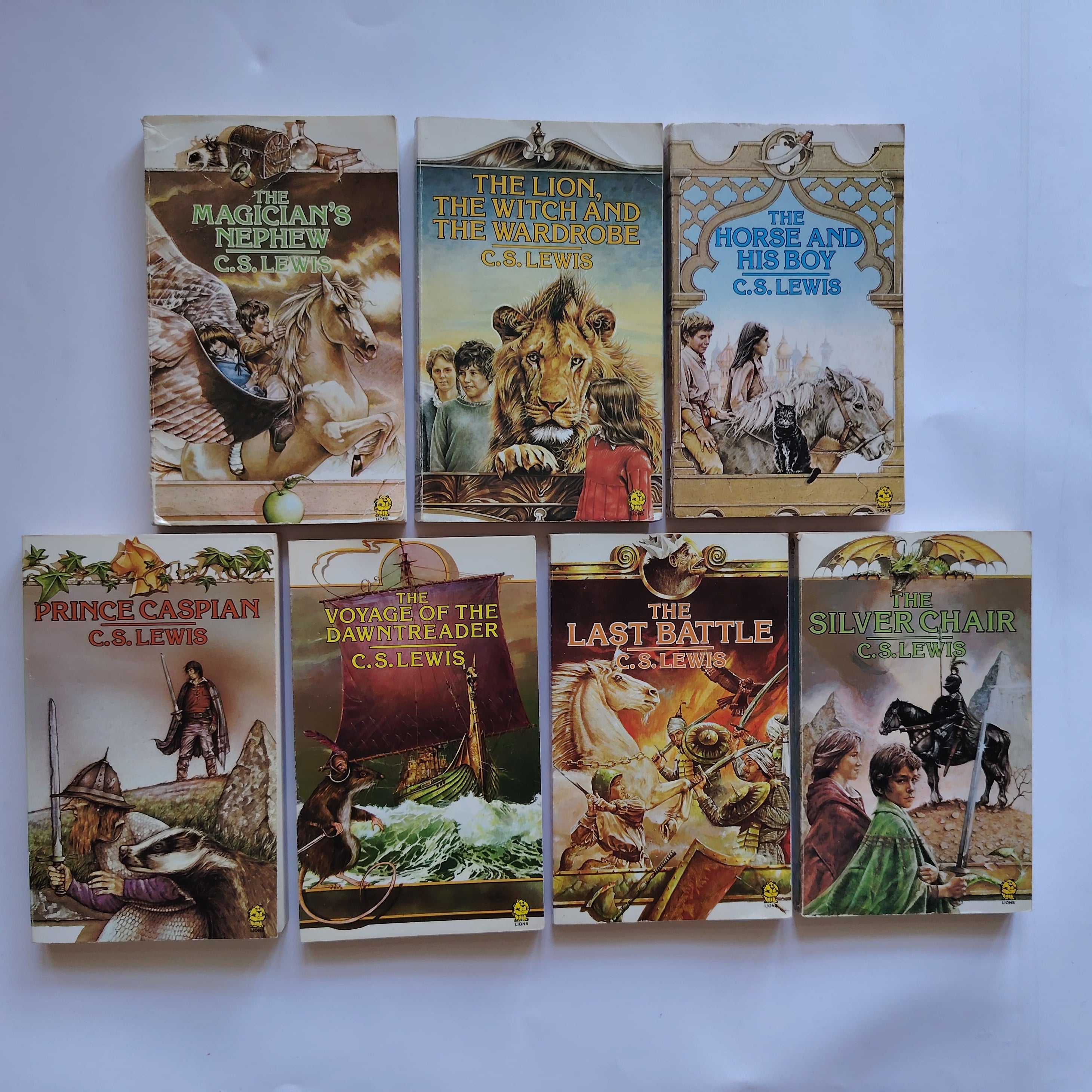 C S Lewis Chronicles of Narnia Vol 1-7 Lion Paperback Books Illustrated by Pauline Baynes