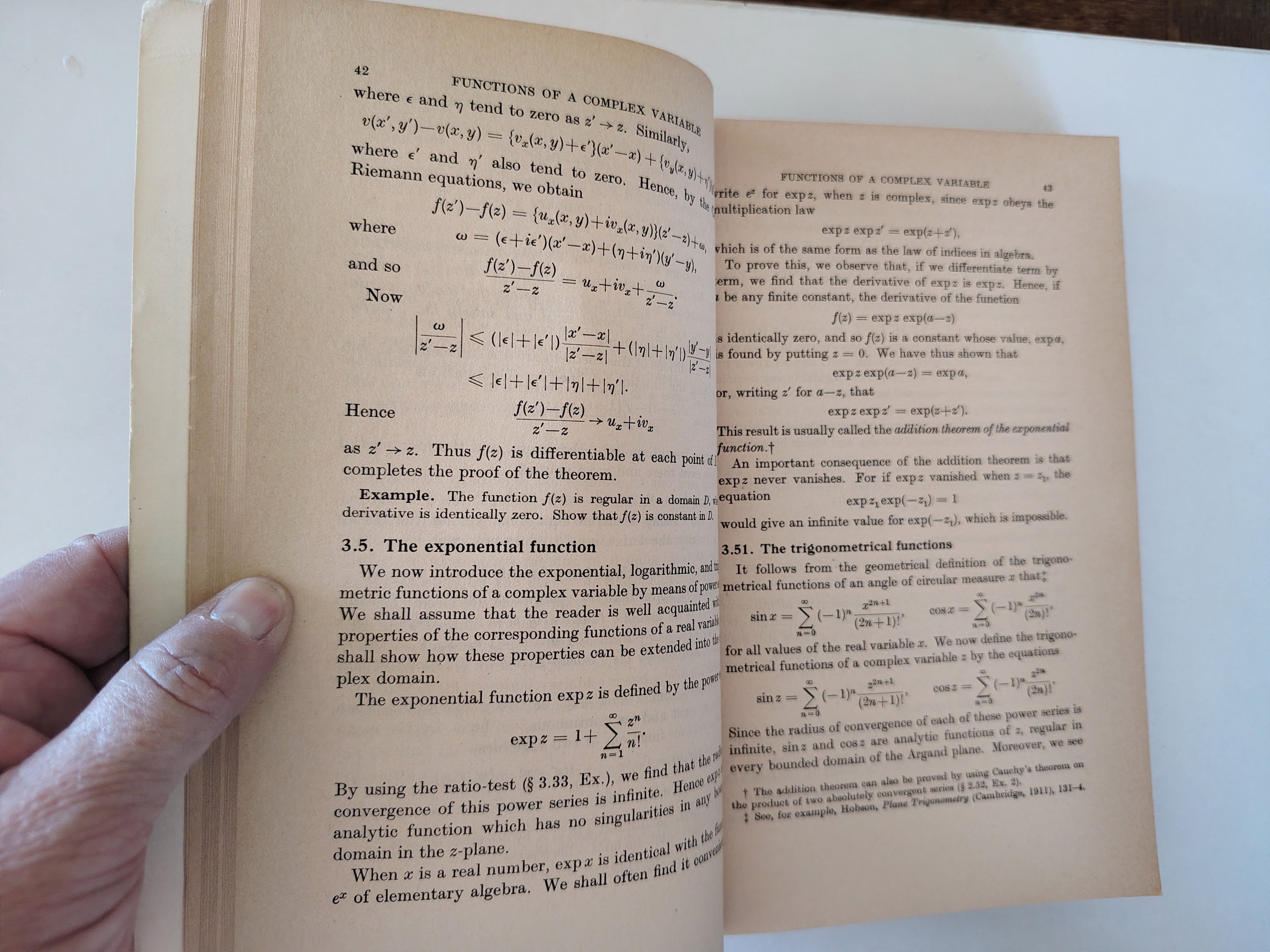 An Introduction to the Theory of Functions of a Complex Variable by E T Copson 1976