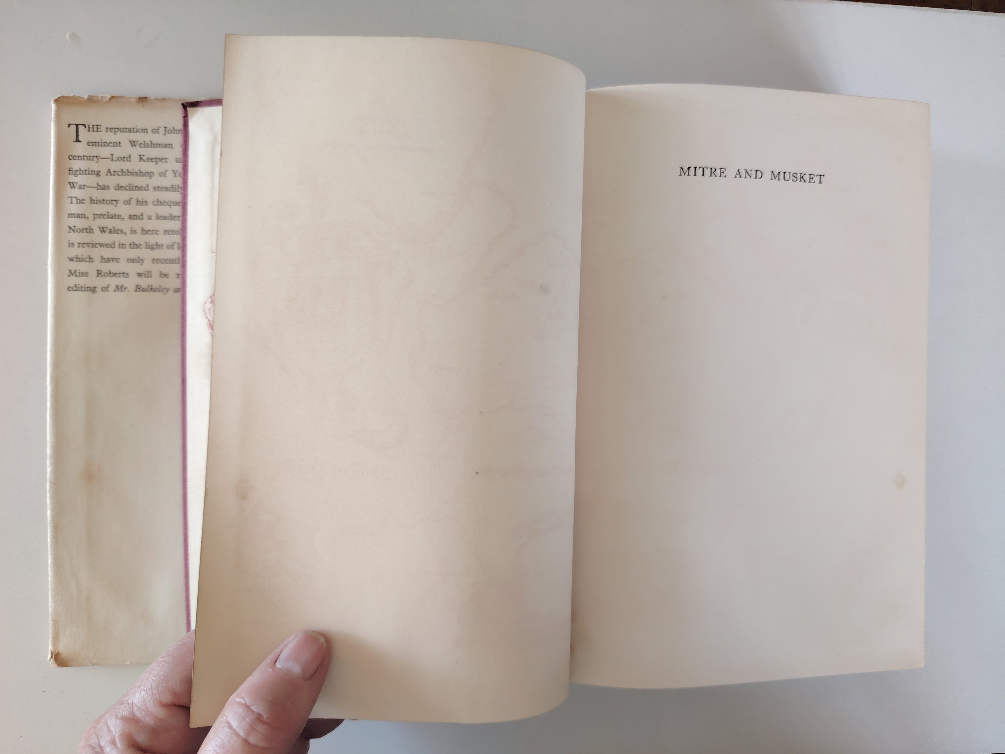 Mitre & Musket John Williams Lord Keeper, Archbishop of York 1583-1650 by B Dew Roberts First Edition 1938