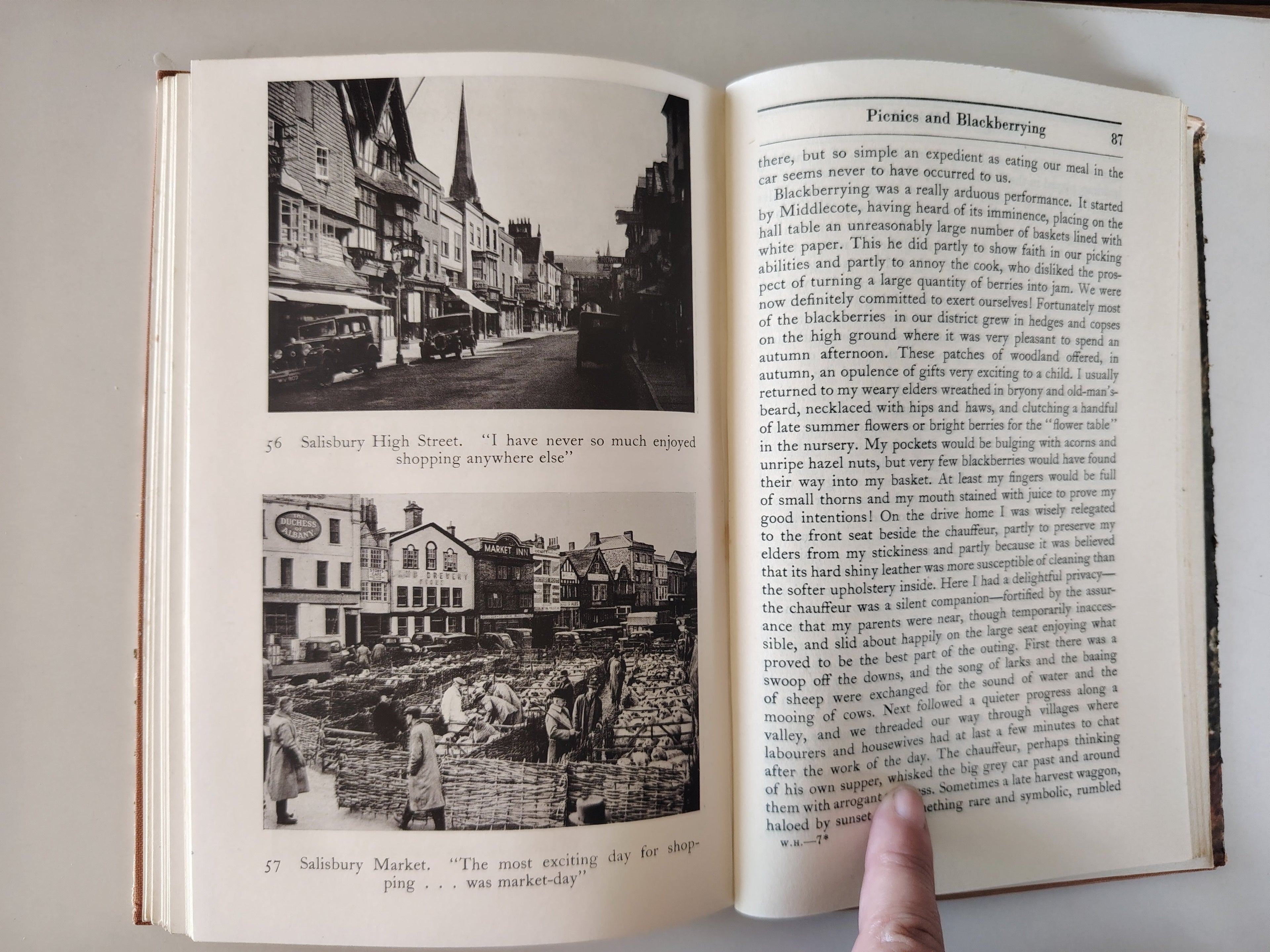 A Wiltshire Home A Study of Little Durnford by Dorothy Devenish First Edition 1948 Illustrated
