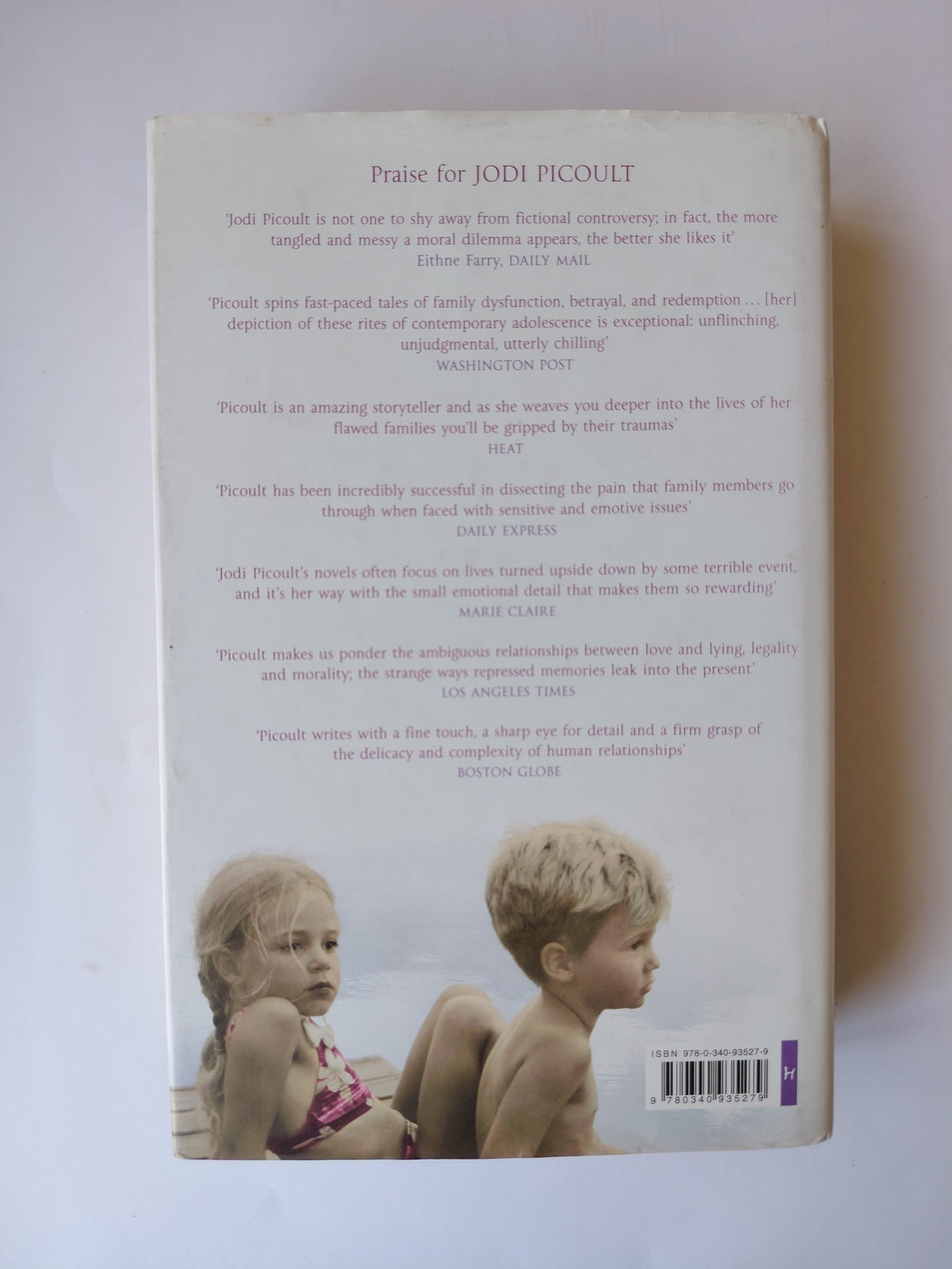 Nineteen Minutes by Jodi Picoult SIGNED First Edition First Impression Hardback Book 2007