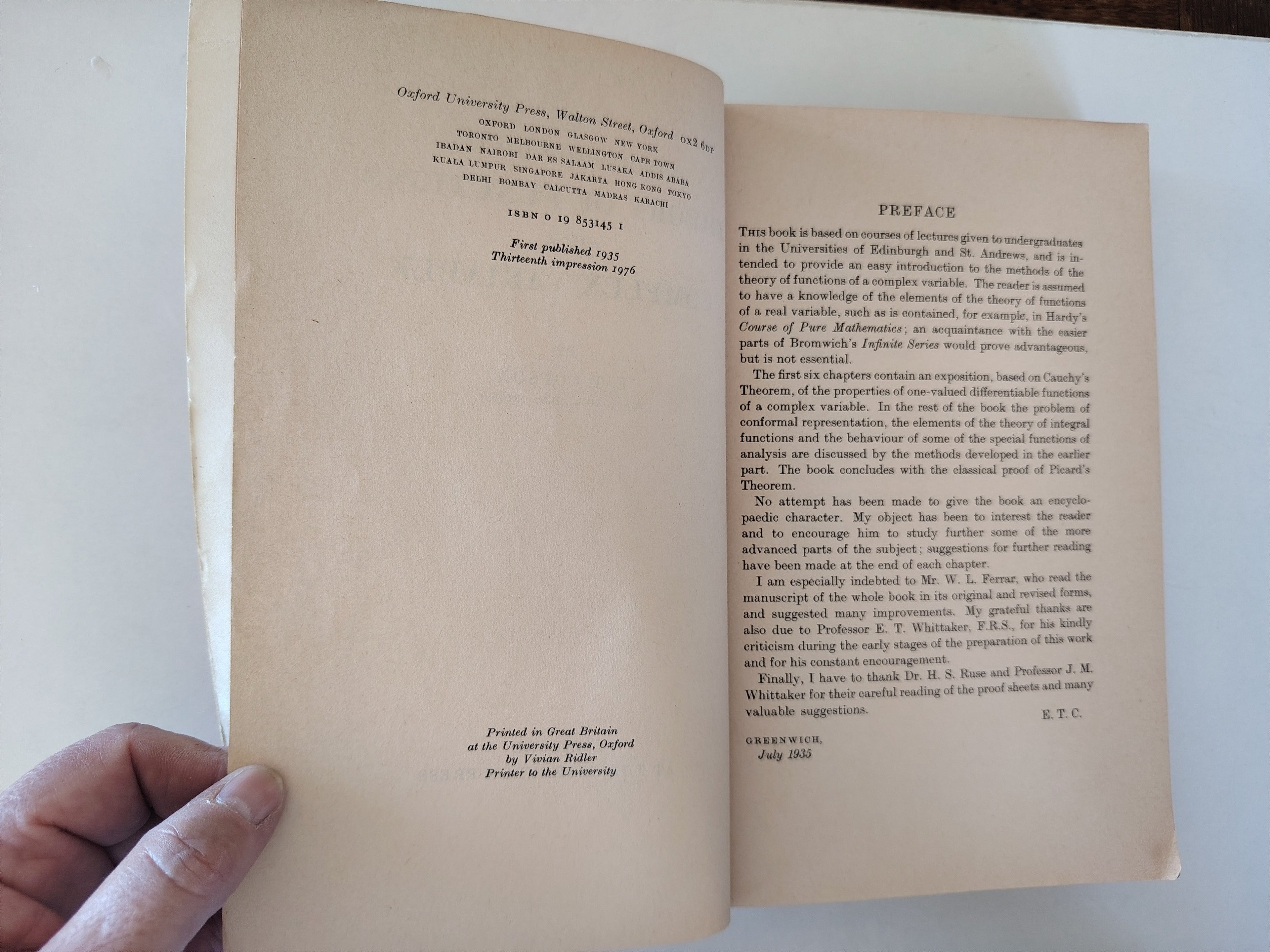 An Introduction to the Theory of Functions of a Complex Variable by E T Copson 1976