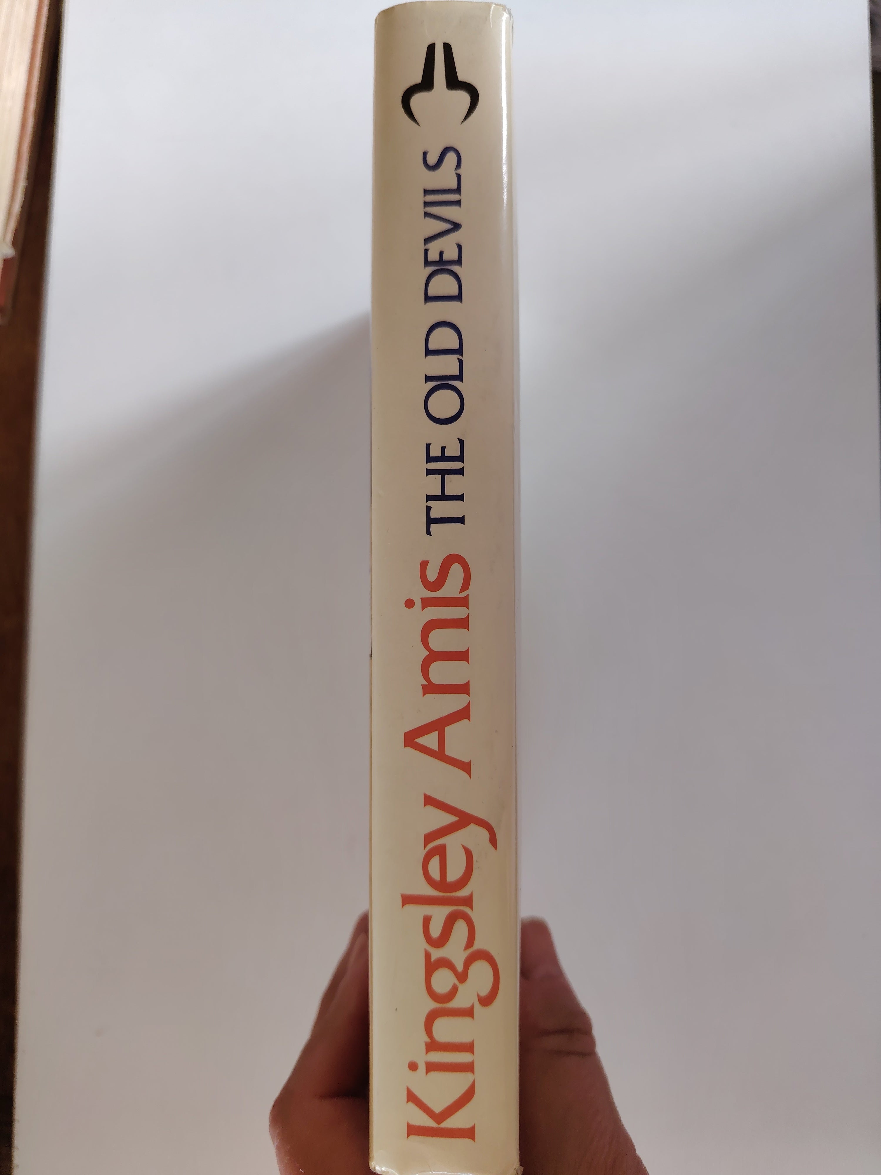 The Old Devils Kingsley Amis First Edition, First Impression 1986 Published by Hutchinson