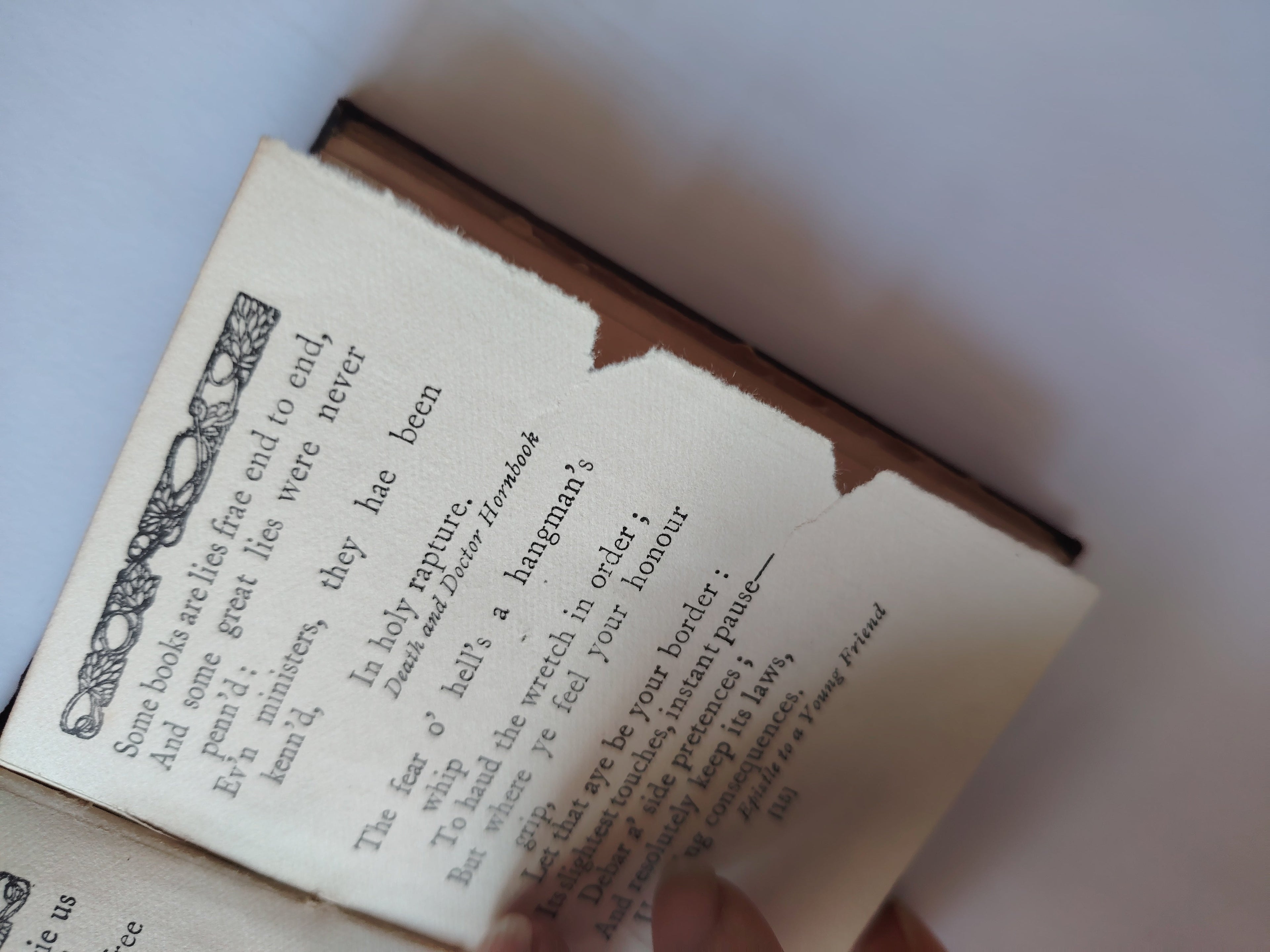 Wayside Thoughts From Burns Sesame Booklets G G Harrap & Co Ltd Undated Leather Miniature