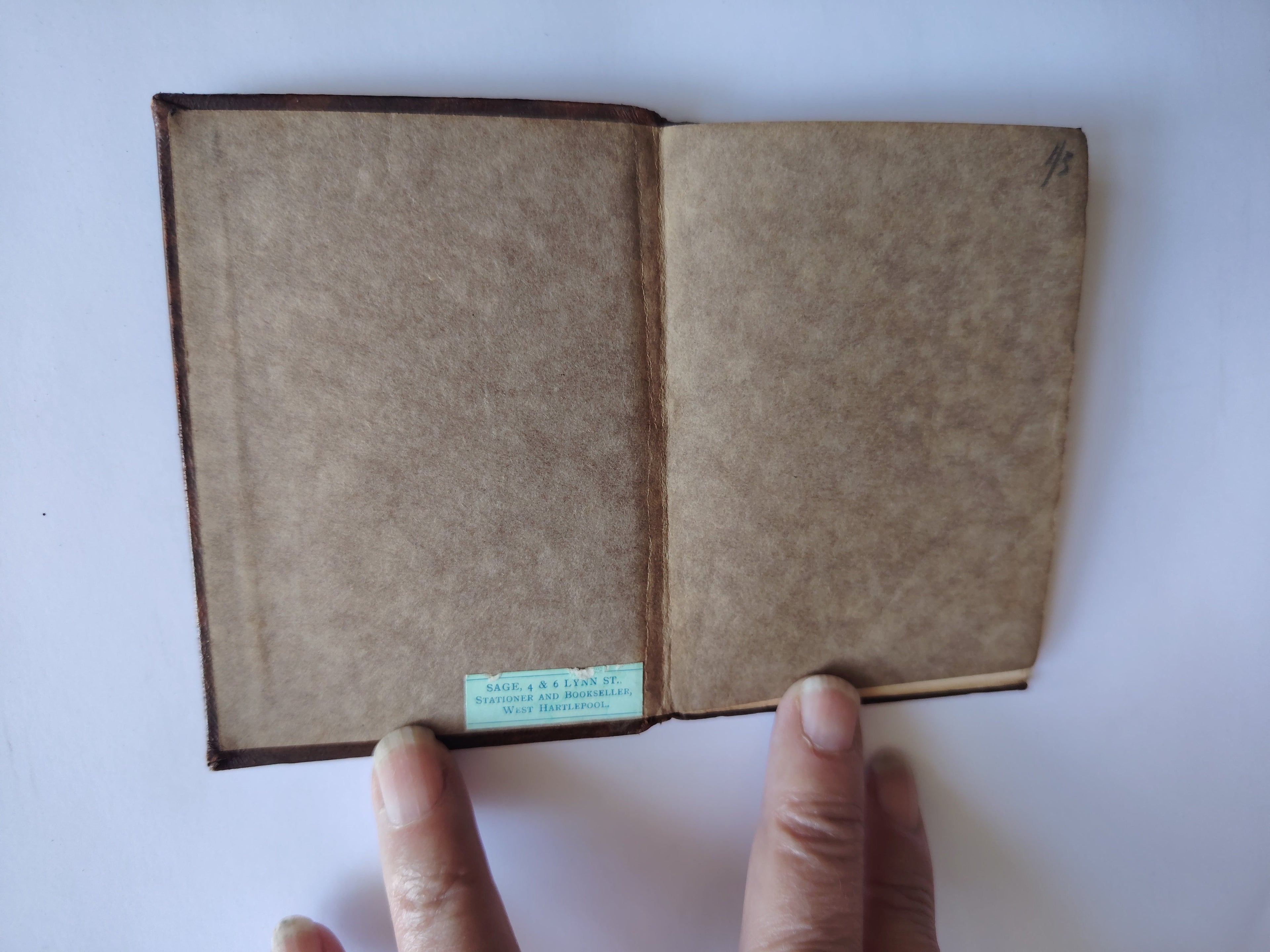 Wayside Thoughts From Burns Sesame Booklets G G Harrap & Co Ltd Undated Leather Miniature