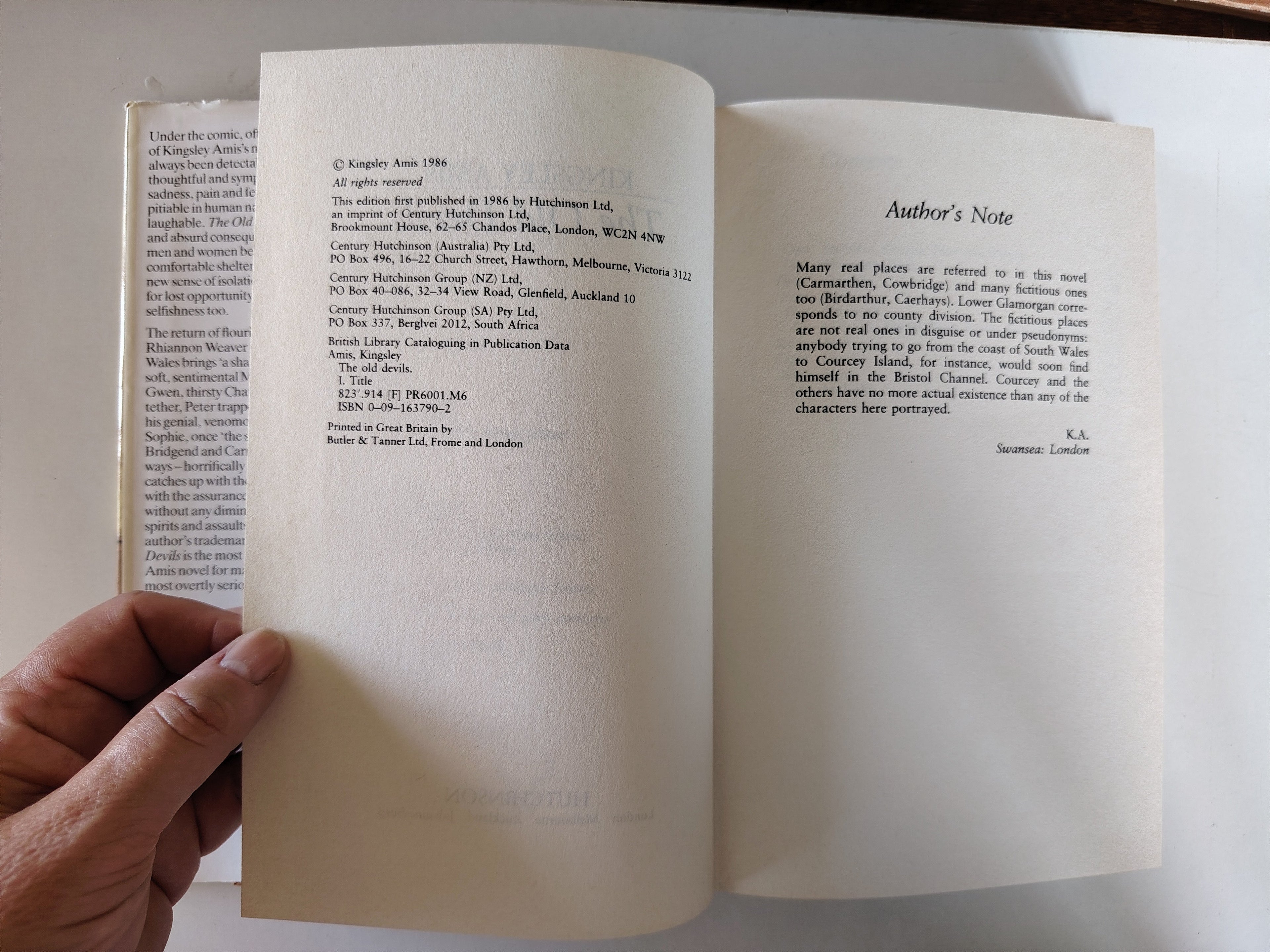 The Old Devils Kingsley Amis First Edition, First Impression 1986 Published by Hutchinson