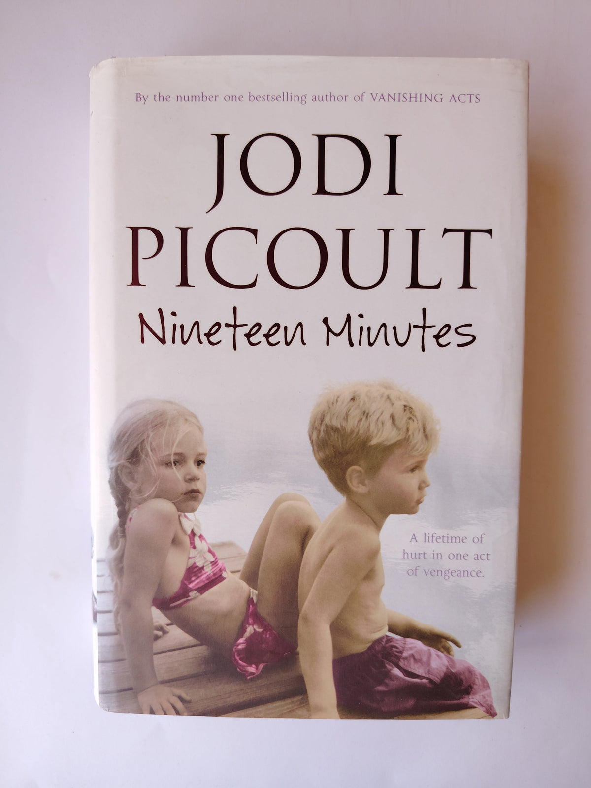 Nineteen Minutes by Jodi Picoult SIGNED First Edition First Impression Hardback Book 2007