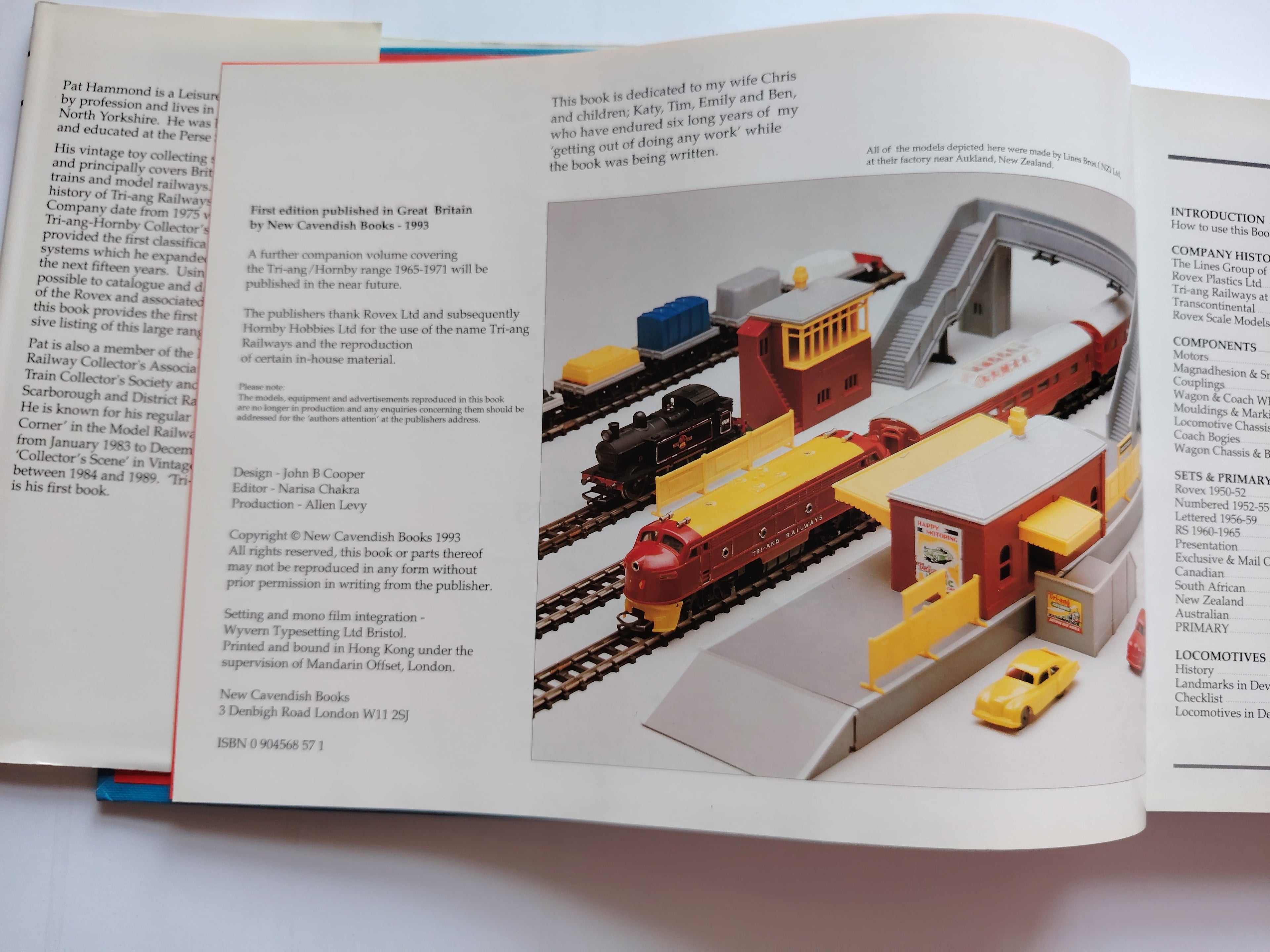 Triang Railways The Story of Rovex Volume 1 1950-1965 by Pat Hammond First Edition 1993